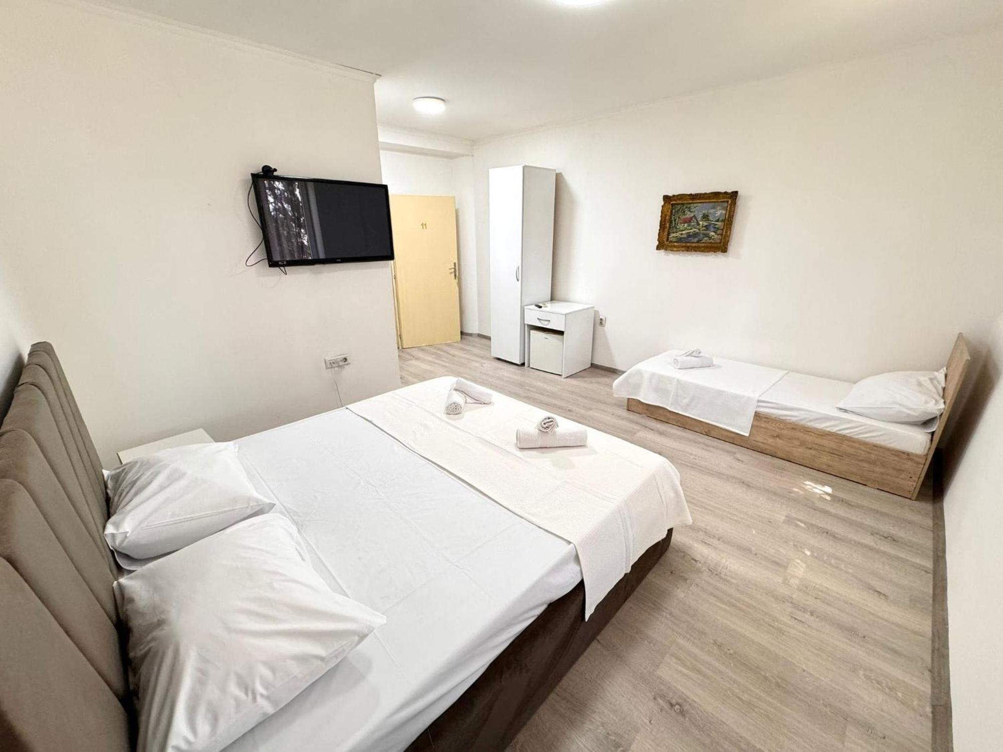 Hotel Istanbul 斯科普里 外观 照片